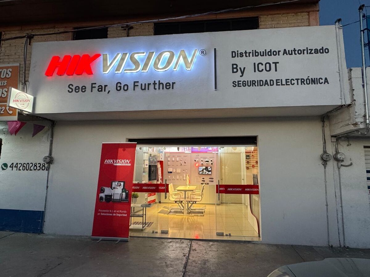 Fachada de la tienda HikStore de ICOT